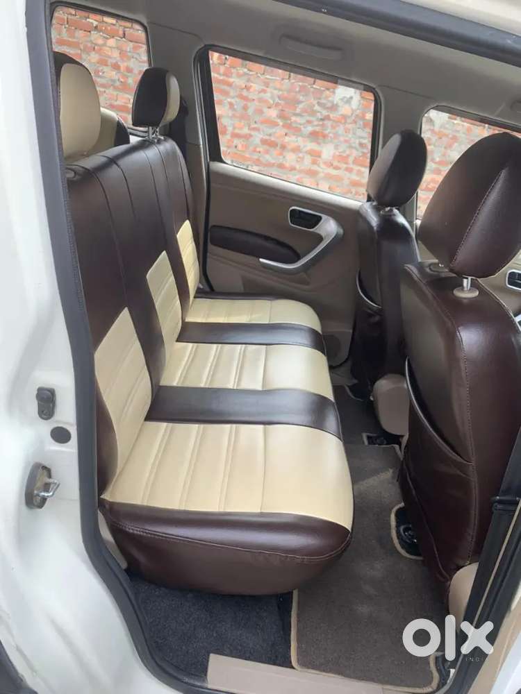 Mahindra Tuv 300 Top Model Diesel 7 Seater Suv 1 Owner Full Insurance