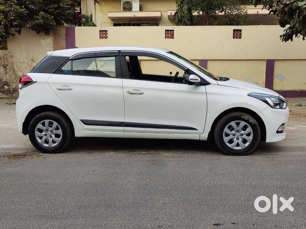 Hyundai Elite I20 Sportz 1.4, 2015, Diesel