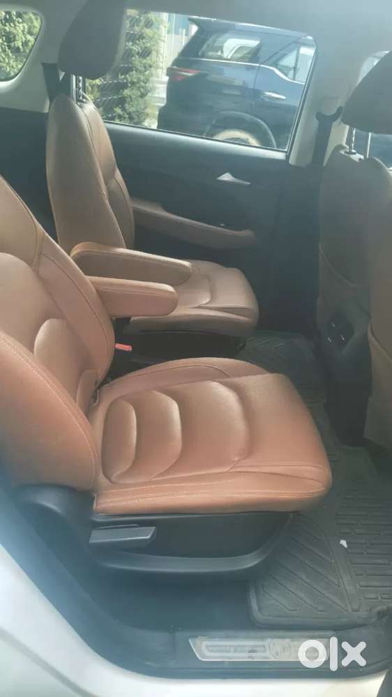 Mg Hector Plus 1.5 Sharp Turbo Cvt 6 Str, 2022, Petrol