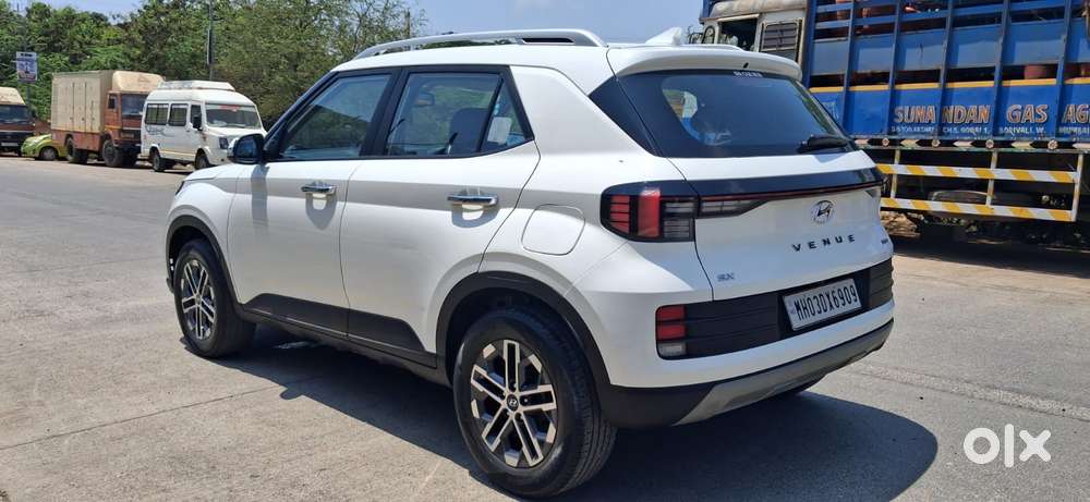 Hyundai Venue 1.0 Sx (o) Turbo Dct, 2022, Petrol