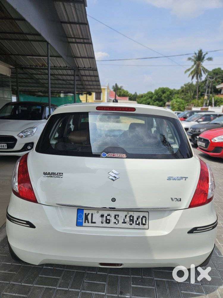 Maruti Suzuki Swift Vxi, 2017, Petrol
