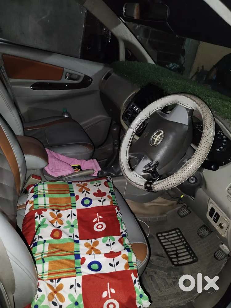 Toyota Innova 2013 Diesel 386000 Km Driven