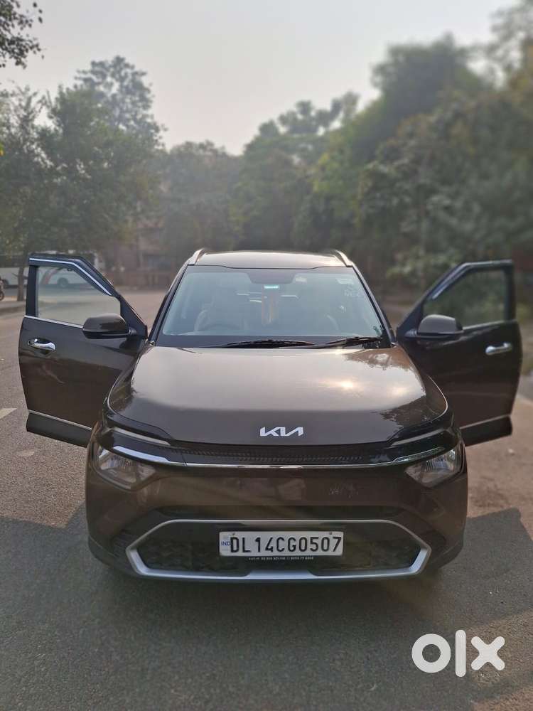 Kia Carens 1.4 Premium Turbo 7 Str, 2022, Petrol