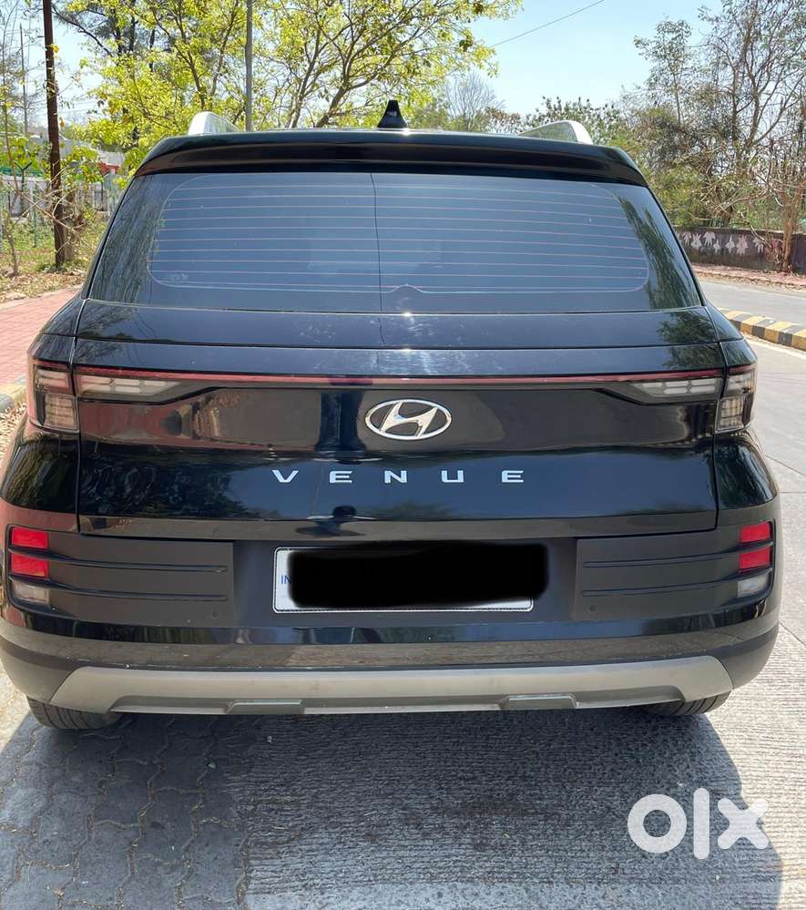 Hyundai Venue S (o) 1.2 Petrol Knight Edition, 2023, Petrol