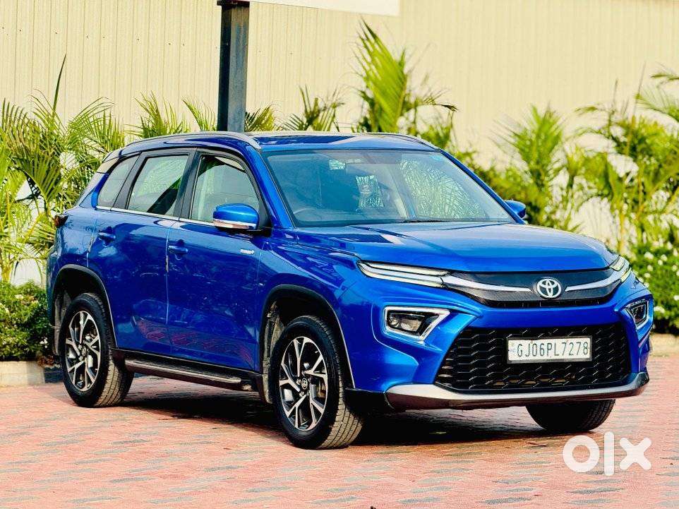Toyota Urban Cruiser Hyryder 1.5 V Hybrid, 2023, Petrol