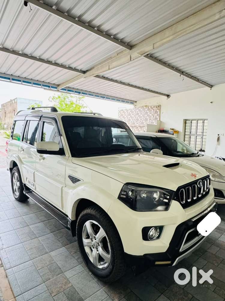 Mahindra Scorpio S11 Diesel