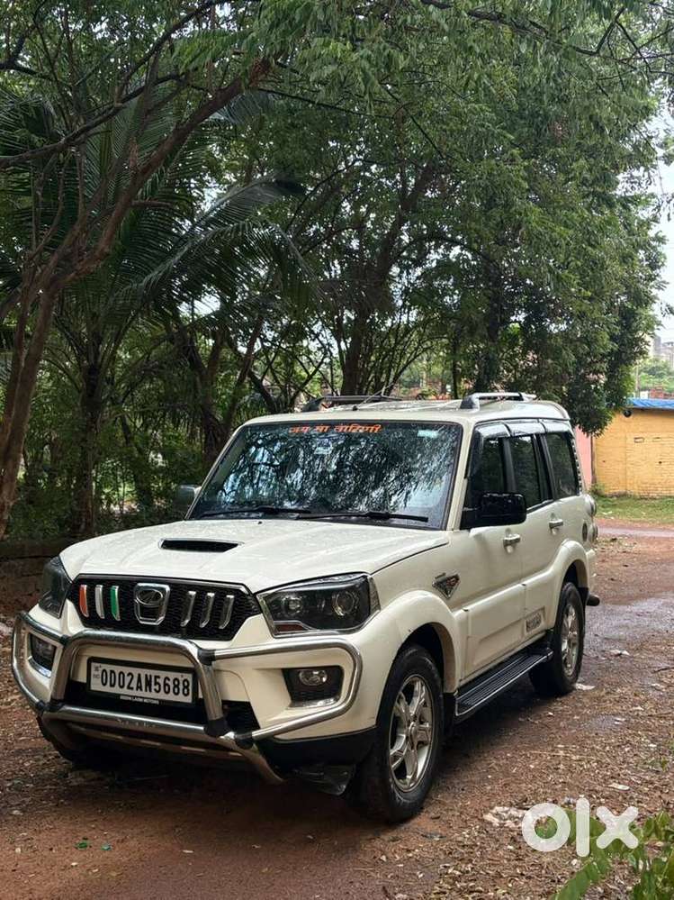 Mahindra Scorpio S10, 2017, Diesel