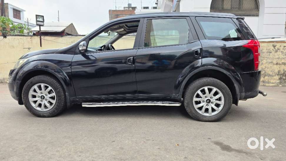 Mahindra Xuv500 W9, 2017