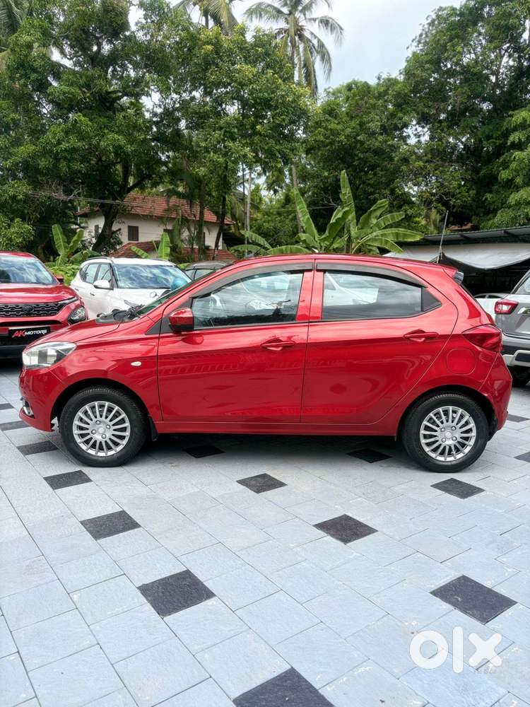Tata Tiago 1.2 Revotron Xt (o), 2017, Petrol