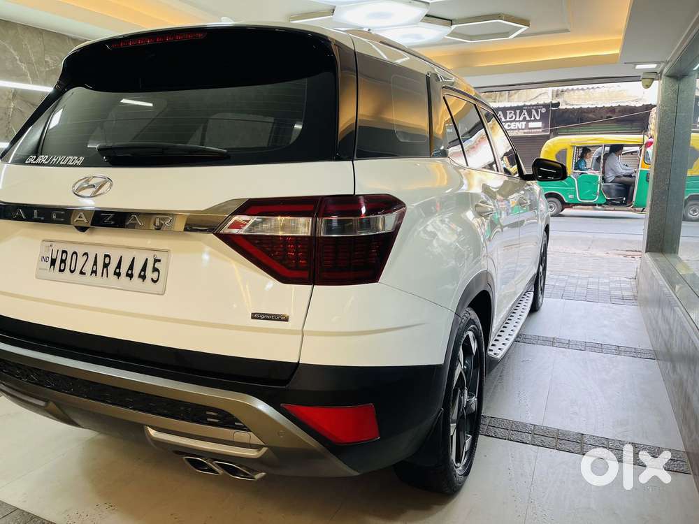 Hyundai Alcazar 2.0 Signature (o) Petrol At 6 Str Dual Tone, 2021, P..