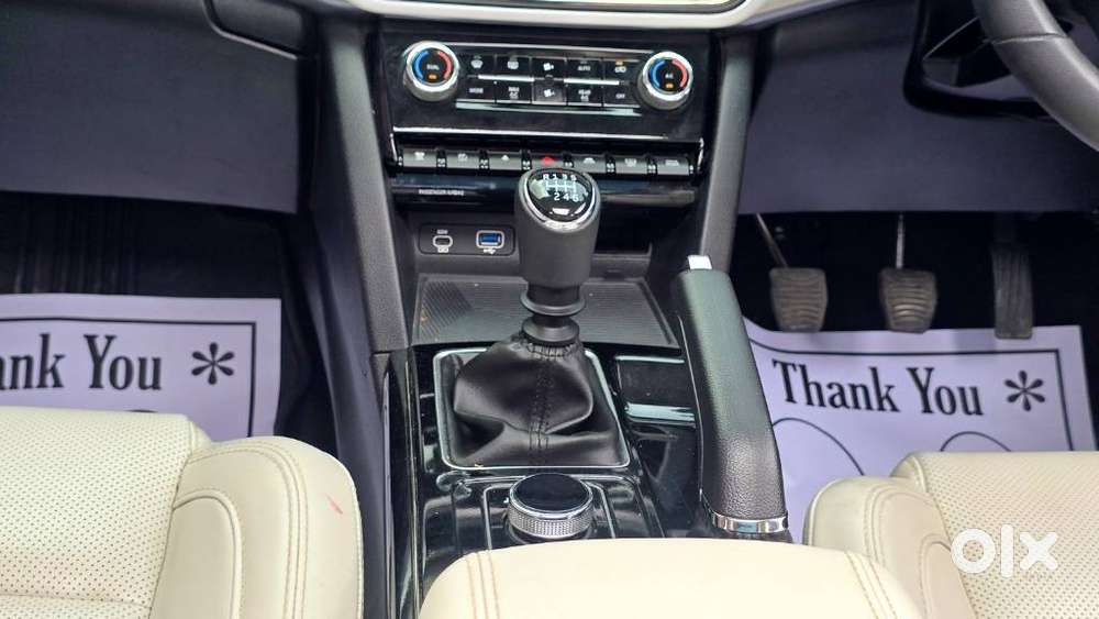 Mahindra Xuv700 2.2 Ax 7 Diesel Mt Str, 2025, Diesel