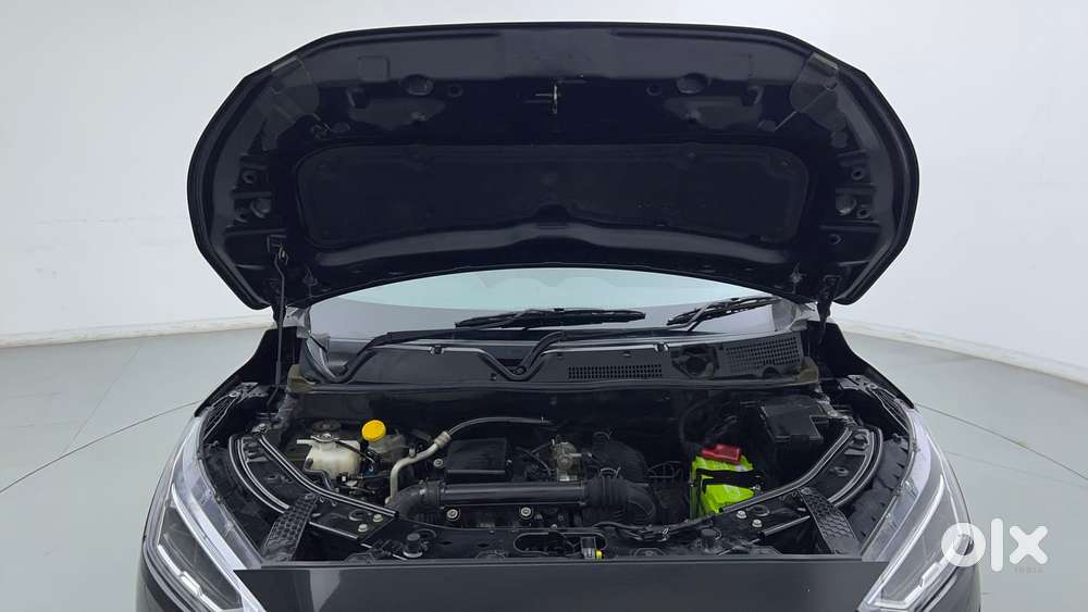 Nissan Magnite 1.0 Xv Premium, 2023, Petrol