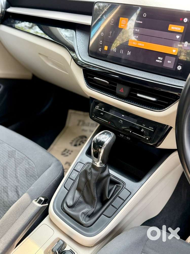 Skoda Slavia 1.0 Ambition Tsi, 2024, Petrol