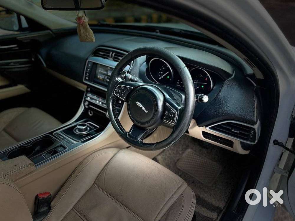 Jaguar Xe 2.0l Diesel Pure, 2017, Diesel