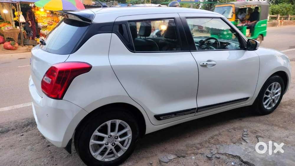 Maruti Suzuki Swift Vvt Zxi, 2022, Petrol