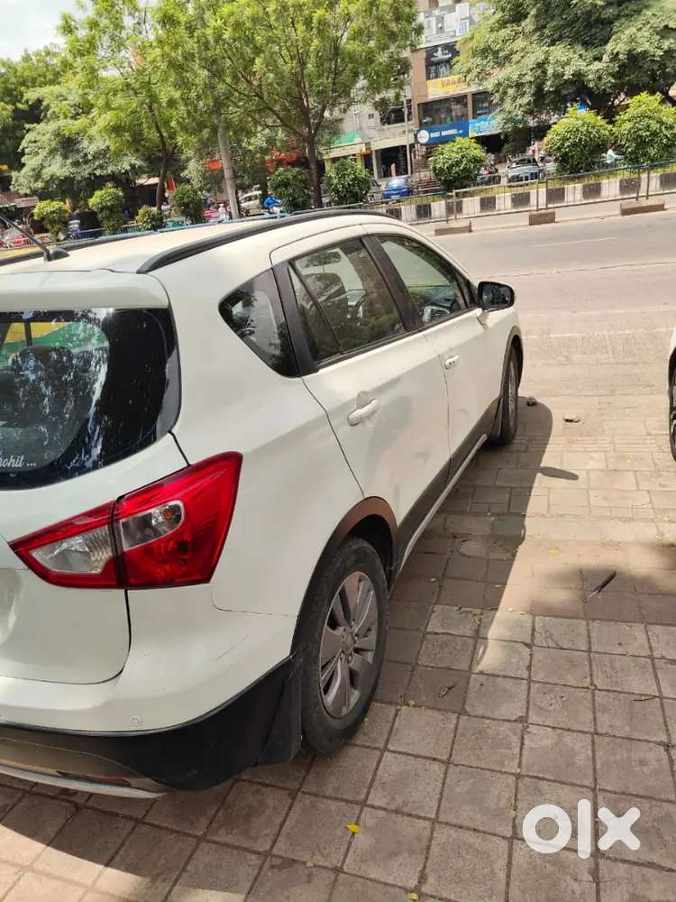2016 Maruti Suzuki Cross