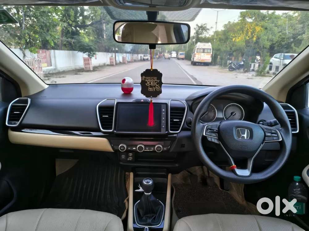 Honda City V Mt, 2022, Petrol