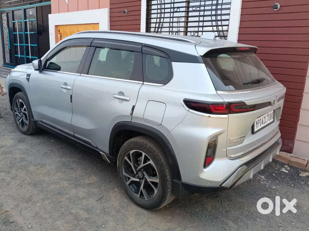 Toyota Urban Cruiser Hyryder 2023 Petrol 40000 Km Driven