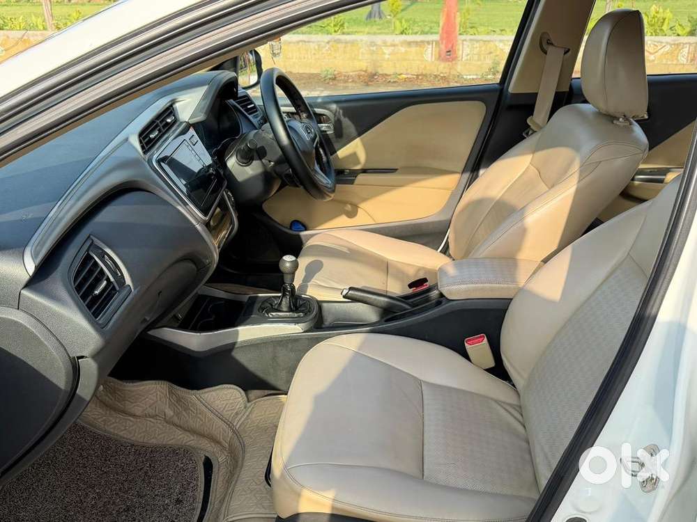 Honda City 2019 Petrol 90000 Km Driven Single Hand Driven New Tyres