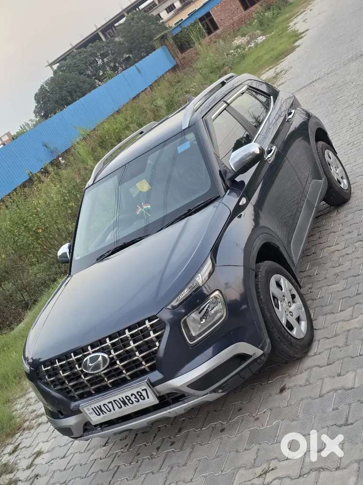 Hyundai Venue Bs 6
Petrol
1st Owner 
Dono Chabi
