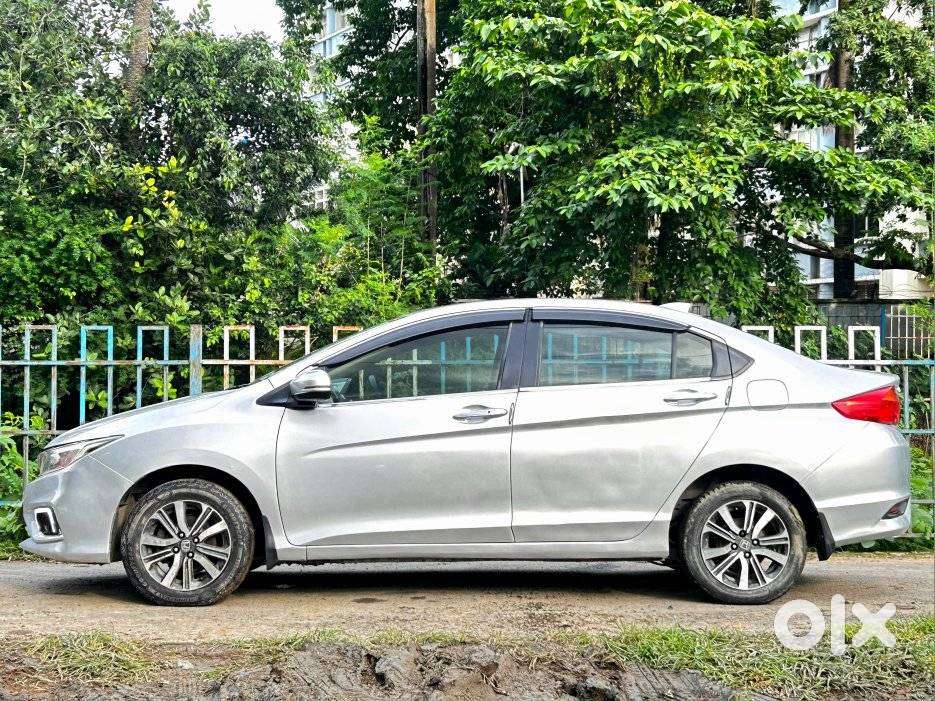 Honda City 1.5 V 4th Gen I-vtec Mt, 2017, Petrol