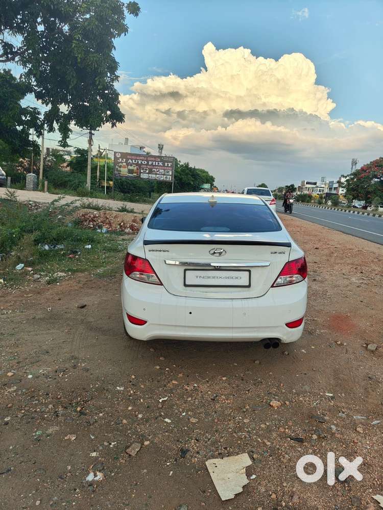 Hyundai Fluidic Verna 2014