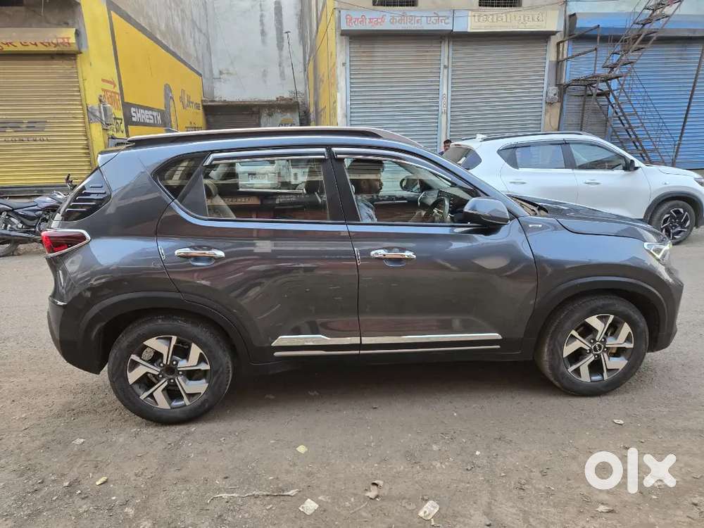 Kia Sonet 2023 Petrol Well Maintained