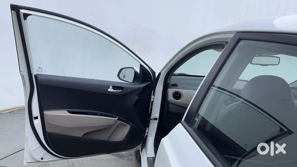 Hyundai Xcent 1.2 Vtvt Sx Option, 2015, Petrol