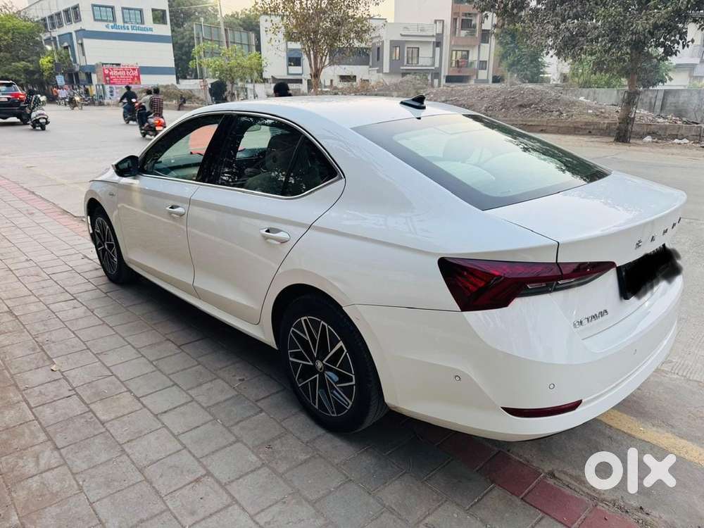 Skoda Octavia 2023 Petrol Well Maintained