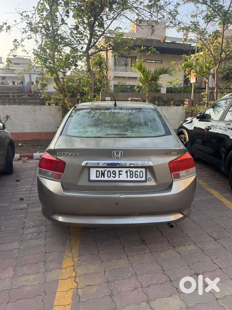 Honda City V At 2010 In ₹1,05,000
