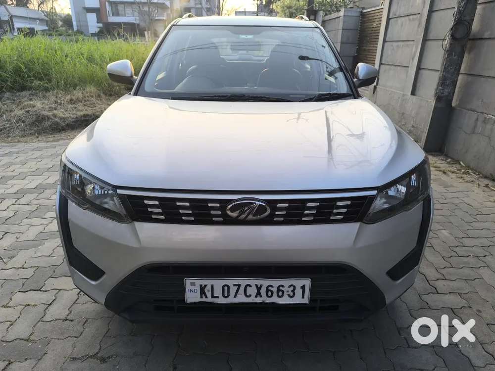 Mahindra Xuv300 W6 Ds Bs6 Mt  Well Maintained