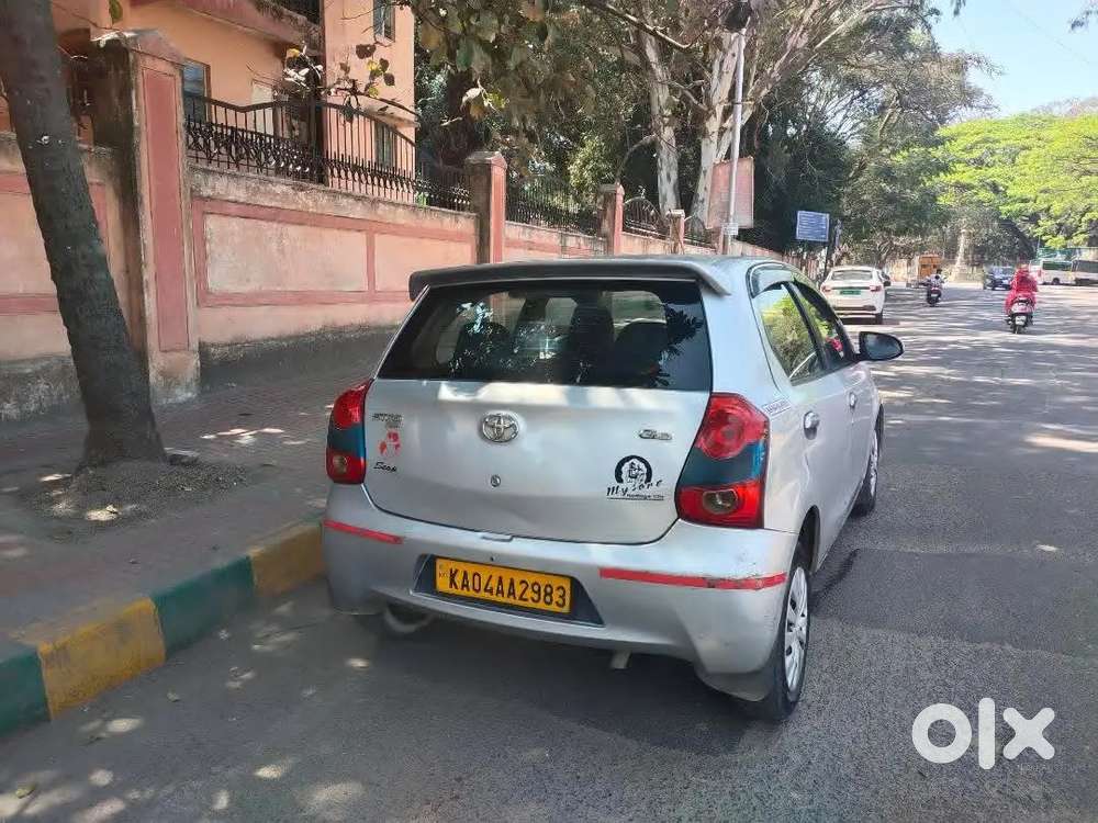 Toyota  Etios  Liva