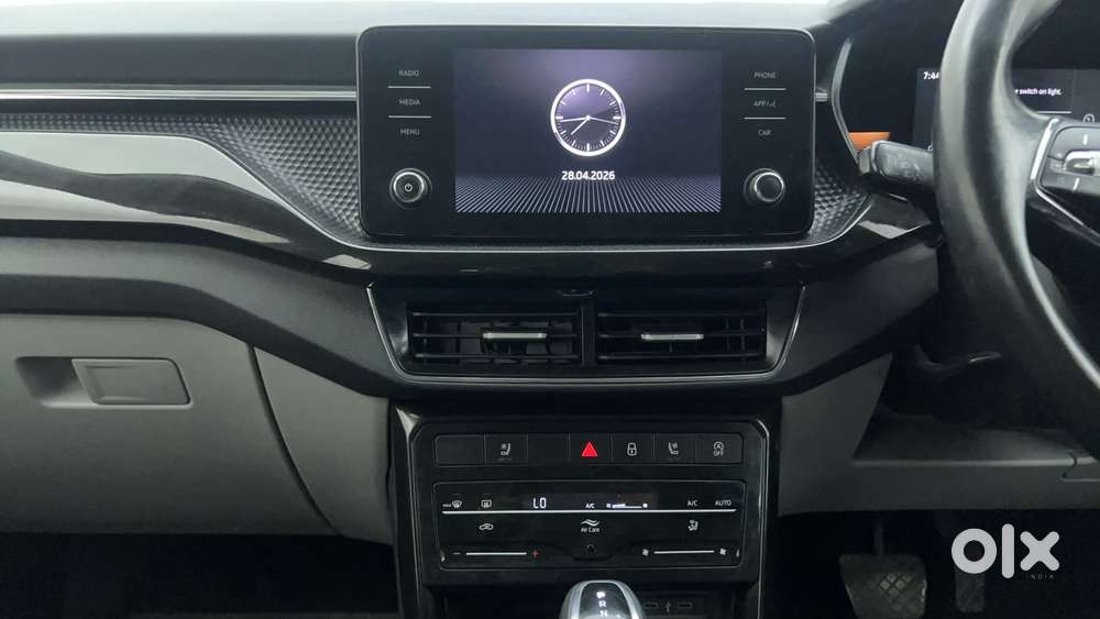Skoda Kushaq Style 1.0l Tsi At, 2022, Petrol