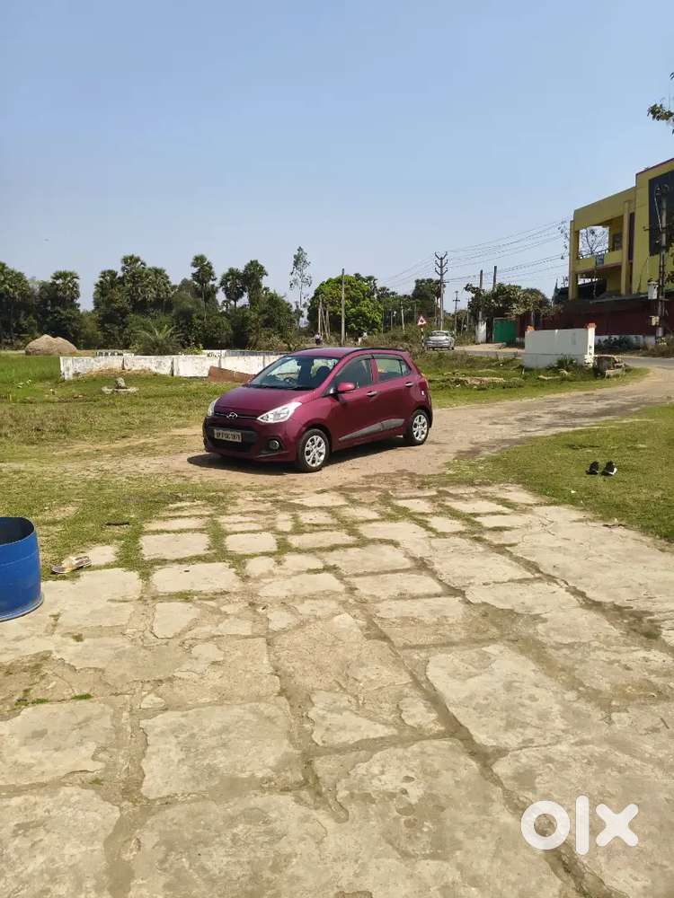 Hyundai Grand I10 2015 Diesel 90000 Km Driven