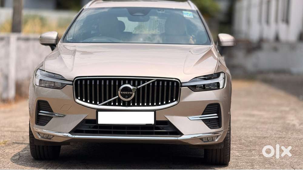 Volvo Xc60 D5 Inscription, 2023, Petrol