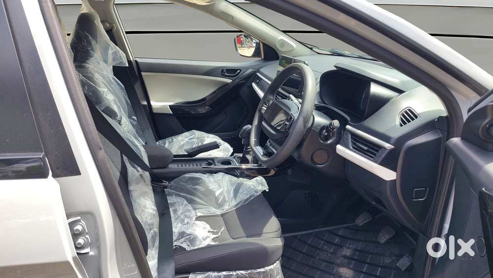 Tata Nexon Fearless Plus (ps) 1.2 Icng 6mt Red Dark Edition, 2025, C..