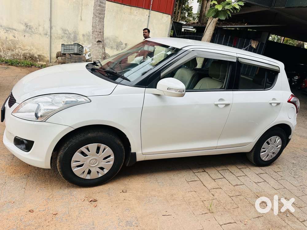 Maruti Suzuki Swift 1.2 Vxi (o), 2013, Petrol