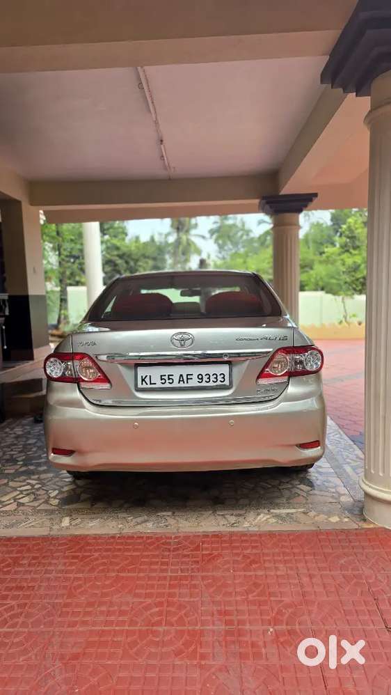 Toyota Corolla Altis 2012