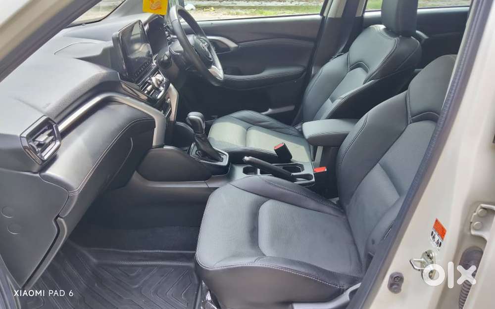 Toyota Urban Cruiser Hyryder 1.5 V Neo Drive At, 2025, Petrol