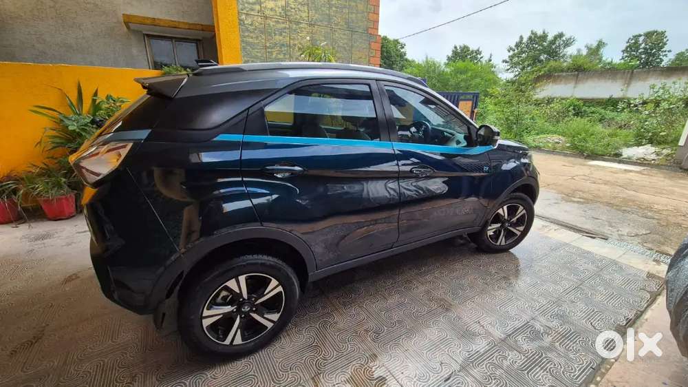 Tata Nexon Ev Xz Plus Lux 40.5kwh Battery