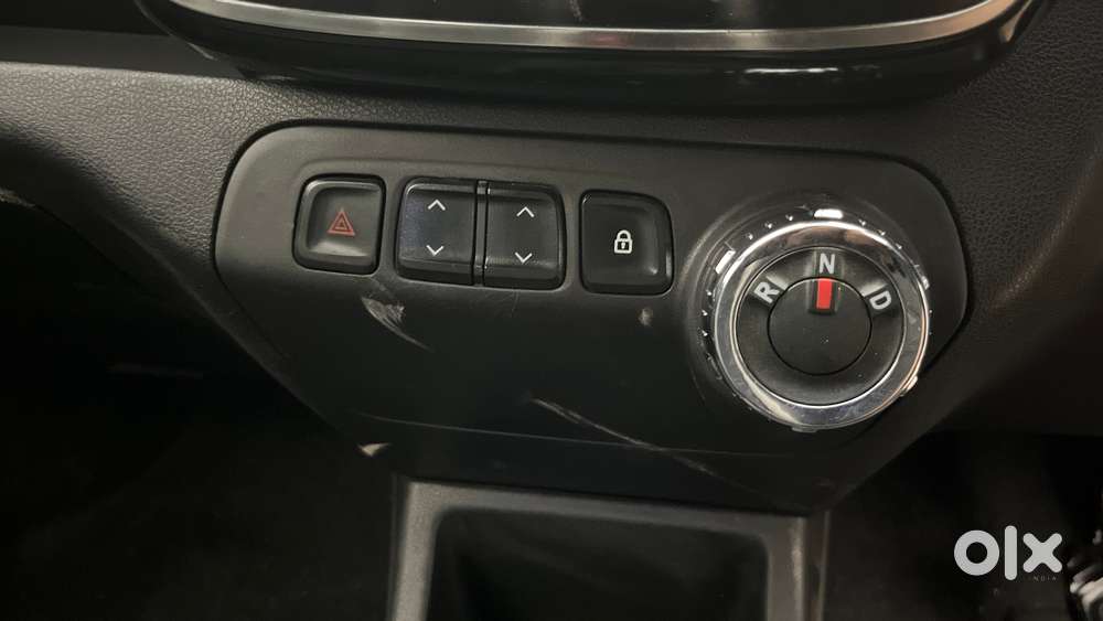 Renault Kwid 1.0 Rxt Amt Opt, 2018, Petrol