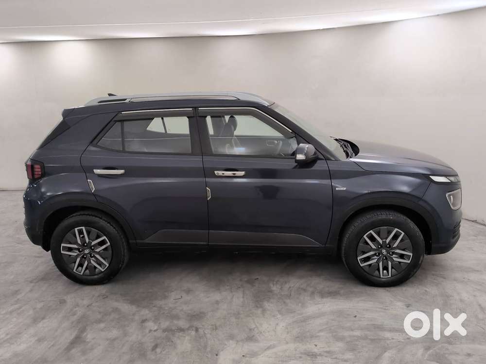 Hyundai Venue 1.0 S (o) Turbo Dct, 2024, Petrol