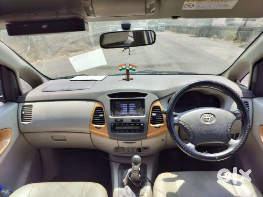 Toyota Innova Crysta 2.5z, 2011, Diesel