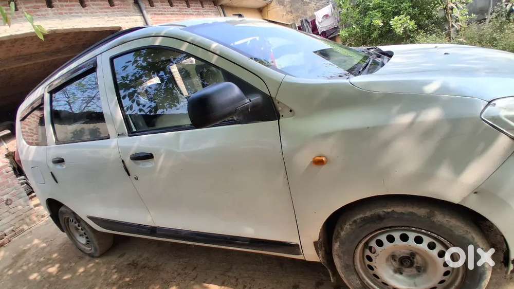 Renault Lodgy 2017 Diesel 106980 Km Driven