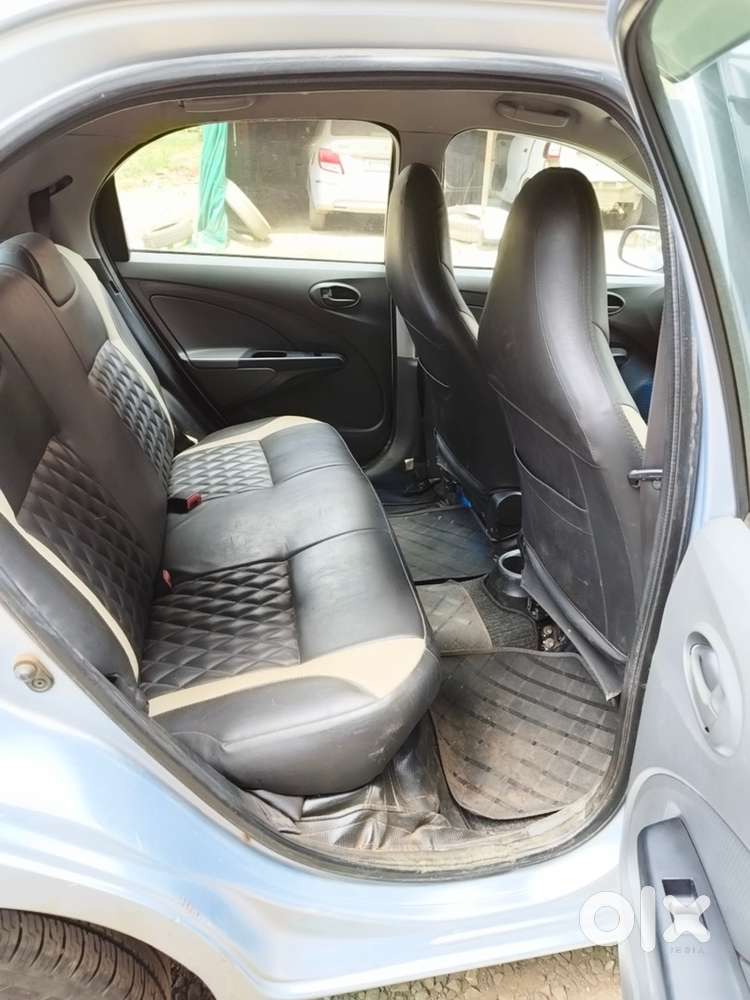 Toyota Etios Liva 2012