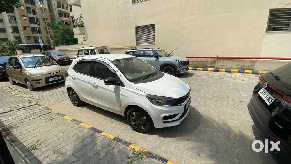 Tata Tiago Petrol Manual 2026