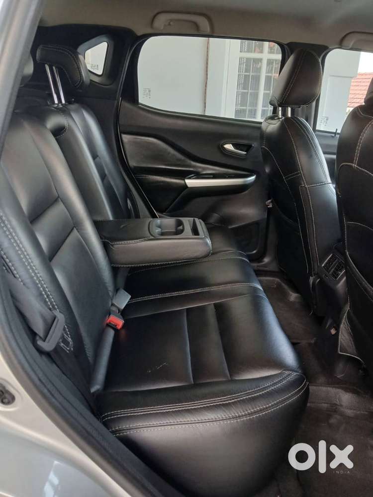 Nissan Magnite 1.0 Xv Premium Turbo Cvt (0), Top Variant