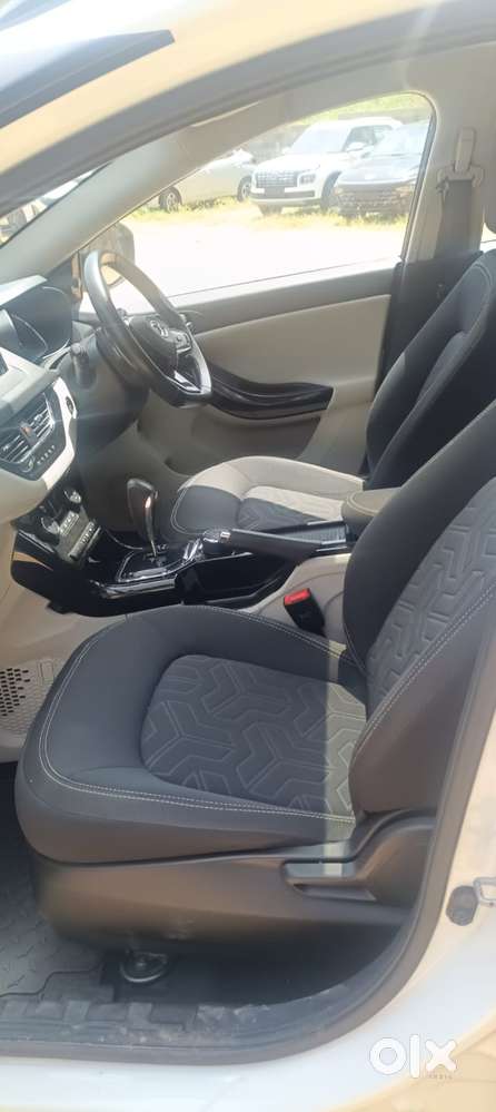 Tata Nexon 1.2 Revotron Xza Plus Dualtone, 2021, Petrol