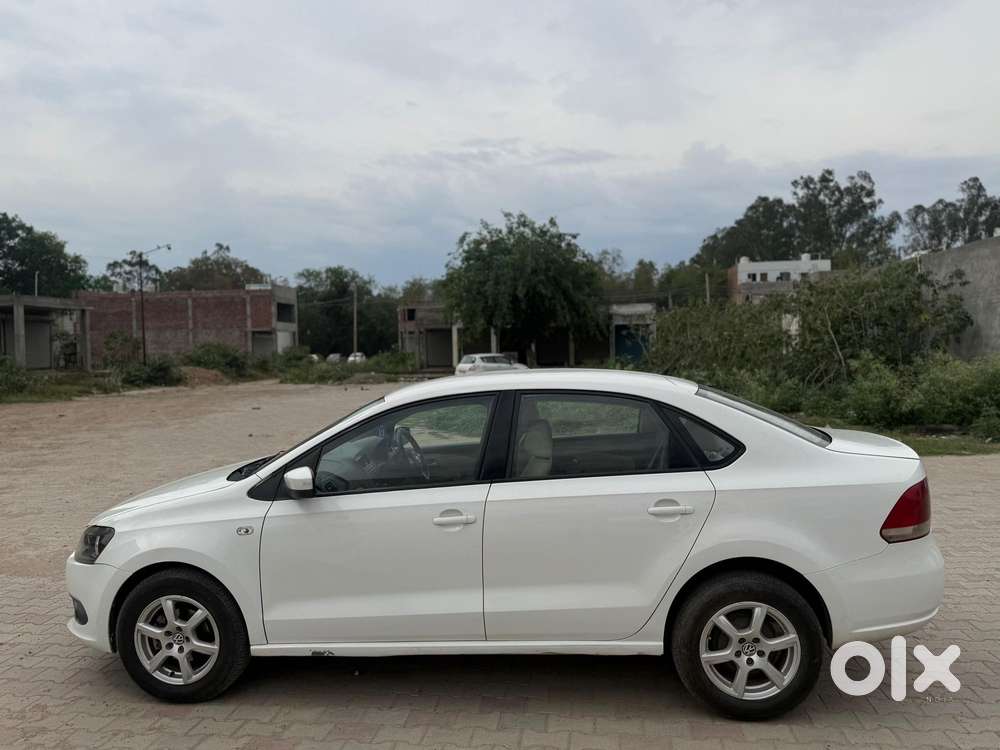 Volkswagen Vento 1.6 Highline Plus 16 Alloy, 2013, Diesel