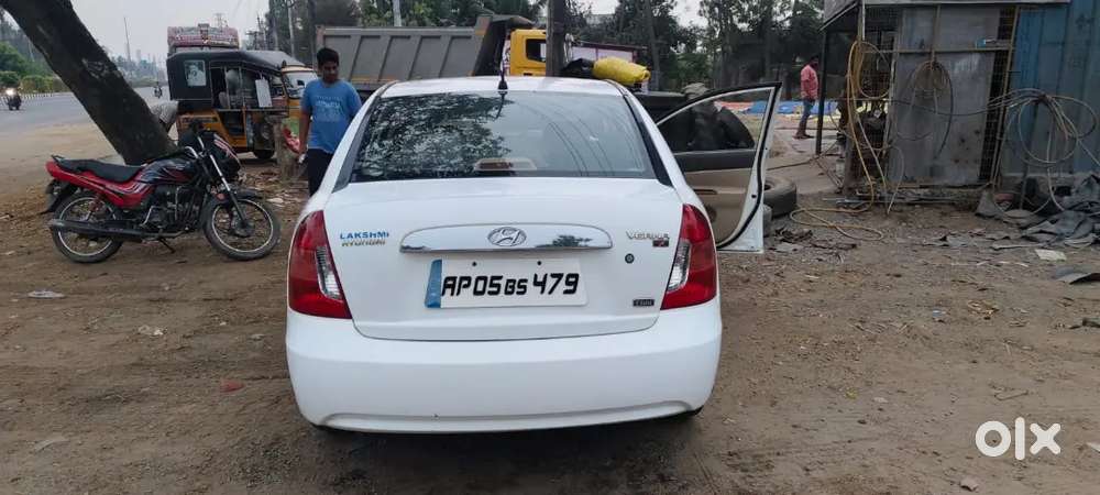 Hyundai Verna 2010 Diesel Well Maintained